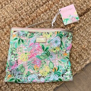 Lilly Pulitzer beach day pouch with pink liner Bag - nwt